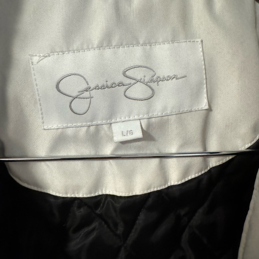 Jessica Simpson Warm Stylish Winter Jacket in size L. Zipper & snap closure. EUC - Picture 2 of 8